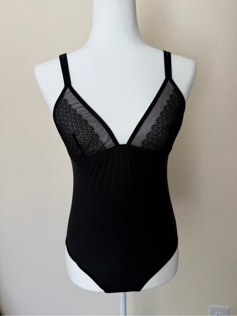 Victoria’s Secret Black Sheer Lace-Trim Bodysuit Size M
